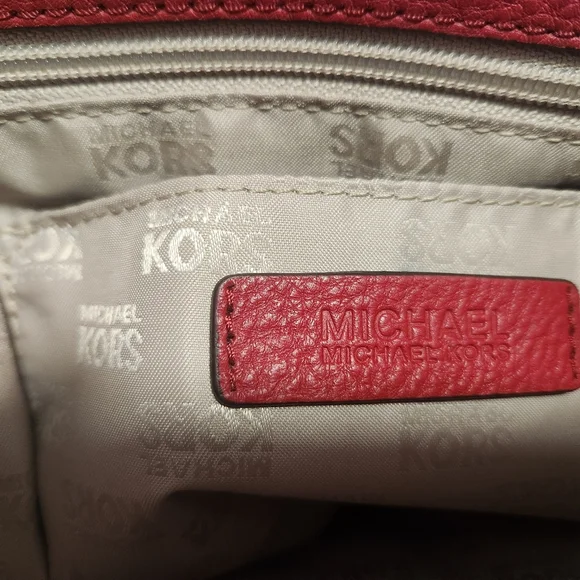 Ravishing Red Authentic Michael Kors purse - Picture 4 of 12